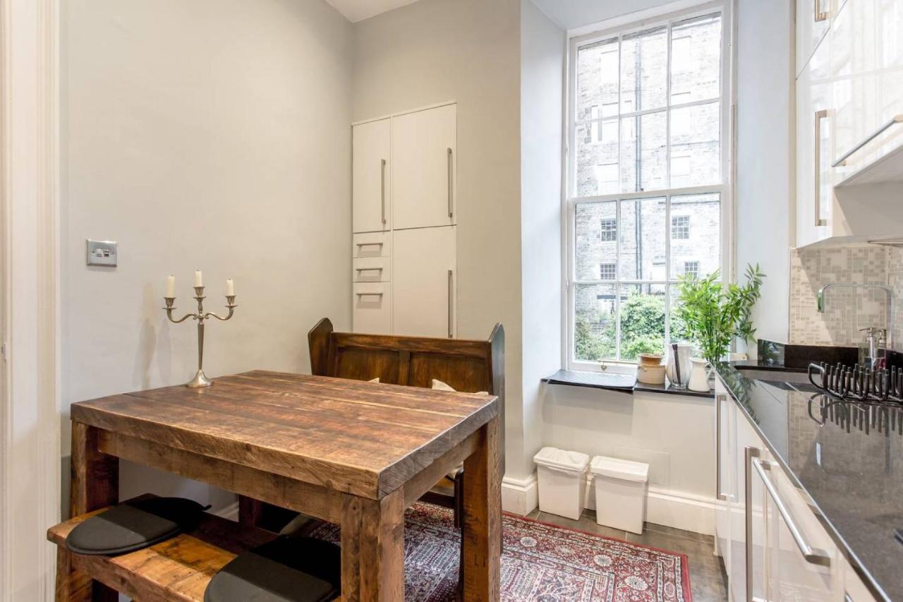 Joivy Converted Flat In Historic Building In New Town EDI Exterior photo